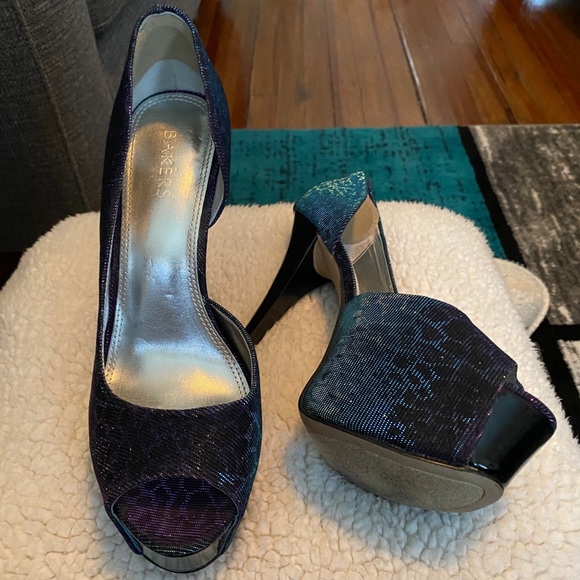 Shoes (iridescent) - Picture 3 of 4